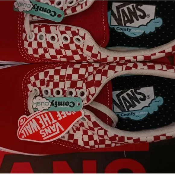 VANS Comfycush Era Men's 7.5/Women's 9 Tear Check Red/White VN0A3WM9V9Z
